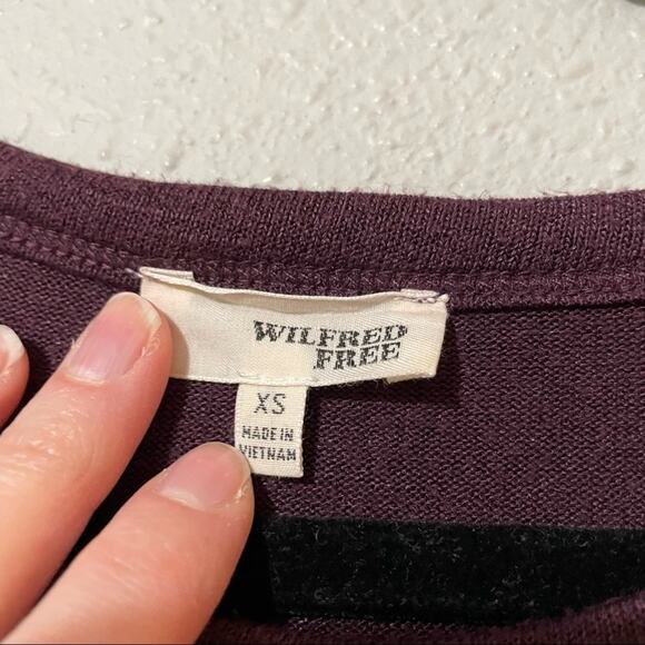 Wilfred Free Aritzia Burgundy Crew Neck Short Sleeve Tee Shirt Womens XS Classic - Picture 4 of 5